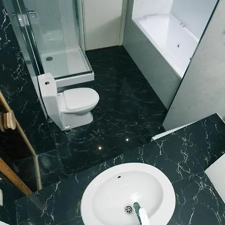 Vip At Horodetskoho 4 Apartment
